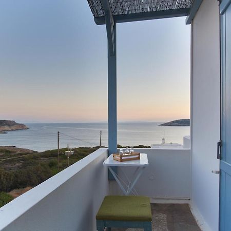 Апартаменты Oliaros Seaside Complex Agios Georgios  Экстерьер фото