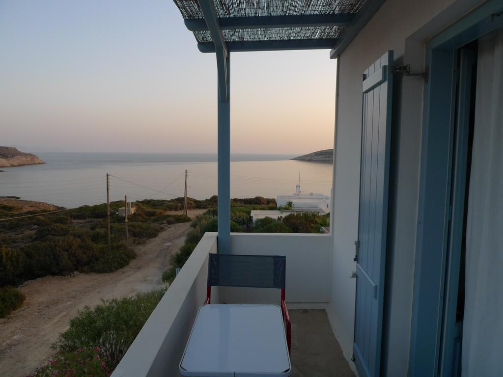 Апартаменты Oliaros Seaside Complex Agios Georgios  Экстерьер фото